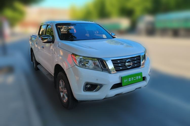 Used Nissan Navara 2017 2.5L Automatic 2WD Luxury Edition QR25 Front Right 45 Deg
