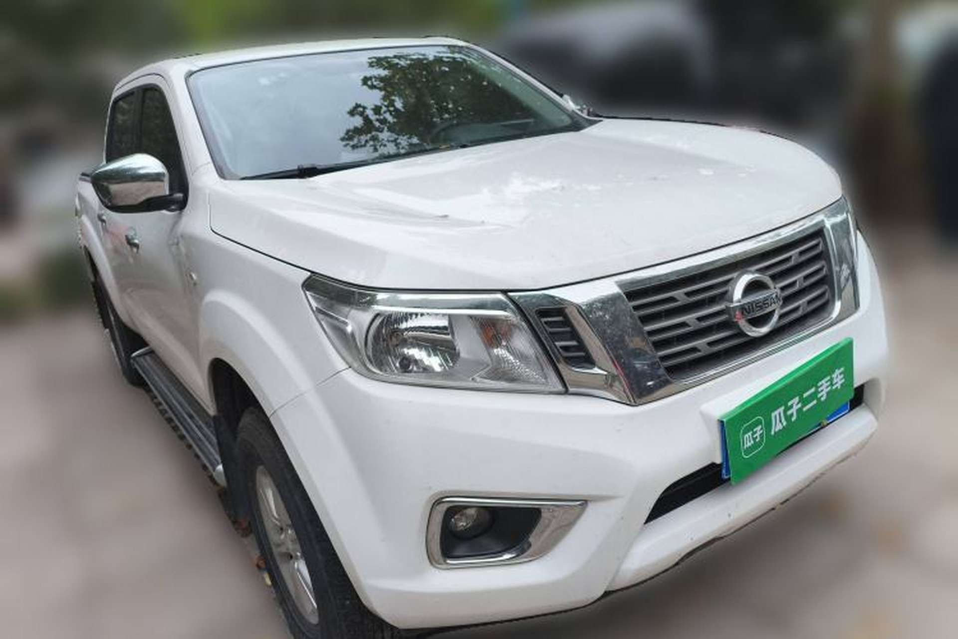 Used Nissan Navara 2017 2.5L Automatic 2WD Luxury Edition QR25 Front Right 45 Deg