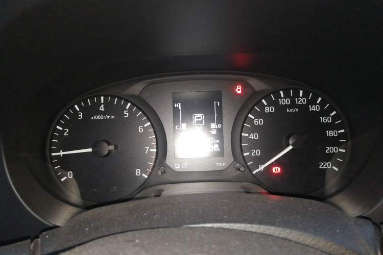 Used Nissan Navara 2017 2.5L Automatic 4x4 Luxury Edition QR25 Instrument Cluster