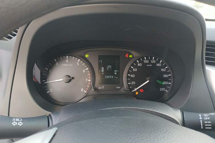 Used Nissan Navara 2017 2.5L Automatic 2WD Luxury Edition QR25 Instrument Cluster