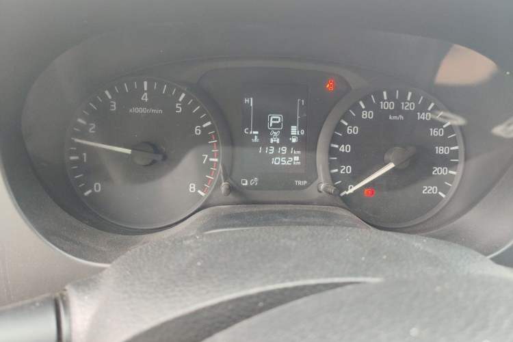 Used Nissan Navara 2017 2.5L Automatic 4x4 Luxury Edition QR25 Instrument Cluster