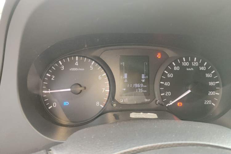 Used Nissan Navara 2017 2.5L Manual Two-Wheel Drive Standard Edition QR25 Instrument Cluster