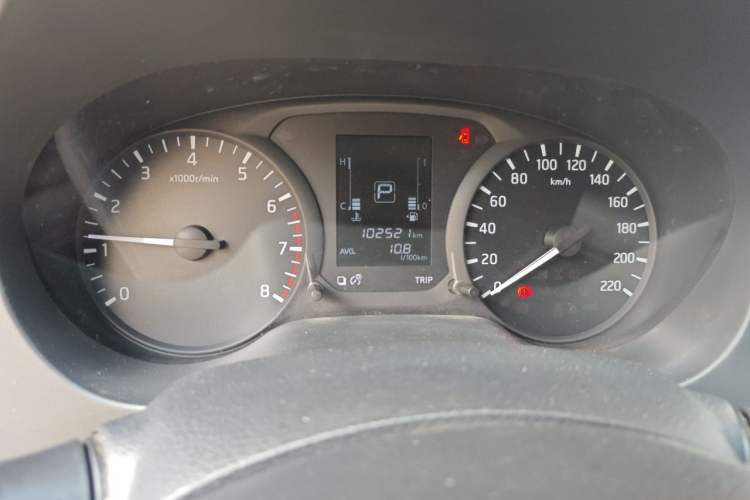 Used Nissan Navara 2017 2.5L Automatic 2WD Luxury Edition QR25 Instrument Cluster
