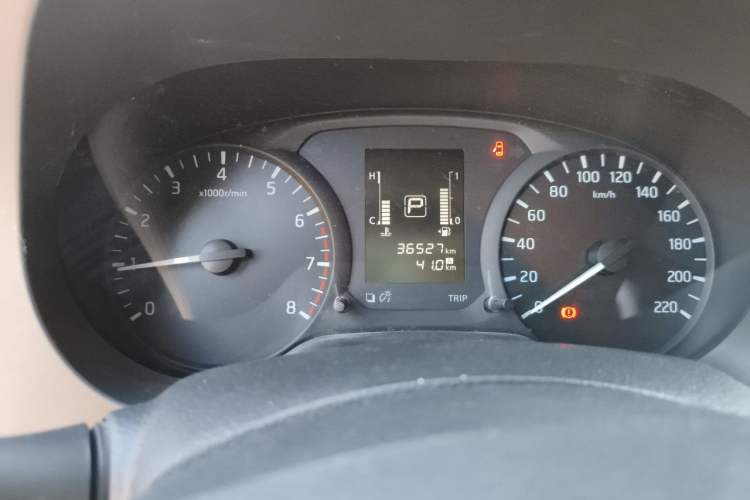 Used Nissan Navara 2017 2.5L Automatic 2WD Luxury Edition QR25 Instrument Cluster