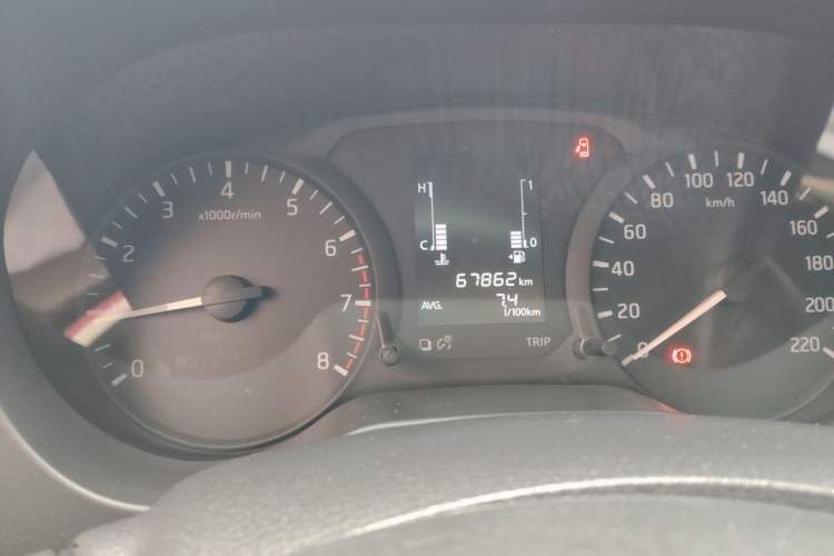 Used Nissan Navara 2017 2.5L Manual Two-Wheel Drive Standard Edition QR25 Instrument Cluster
