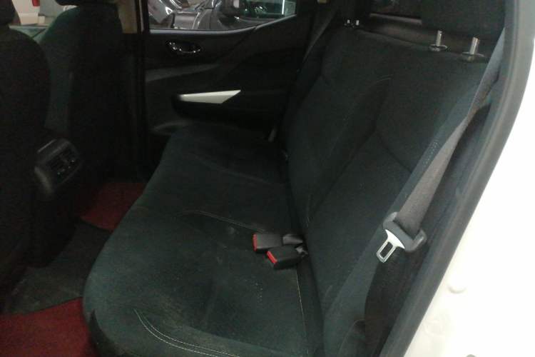 Used Nissan Navara 2017 2.5L Automatic 2WD Luxury Edition QR25 Left Rear Seat