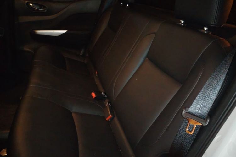 Used Nissan Navara 2017 2.5L Automatic 4x4 Luxury Edition QR25 Left Rear Seat