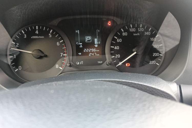 Used Nissan Navara 2017 2.5L Automatic 2WD Luxury Edition QR25 Odometer Close Up