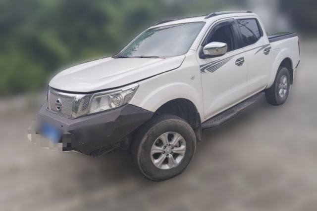 Ojetý Nissan Navara 2017 2.5L Automatic 2WD Luxury Edition QR25