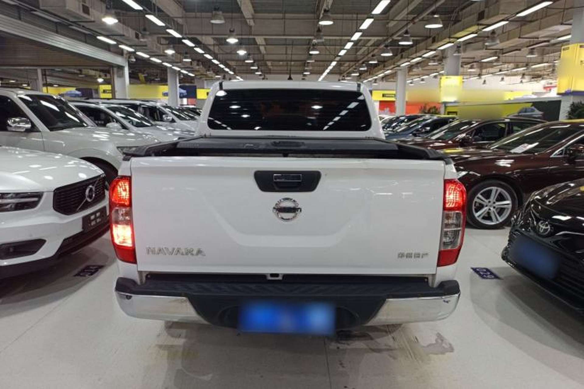 Used Nissan Navara 2017 2.5L Automatic 2WD Luxury Edition QR25 Rear