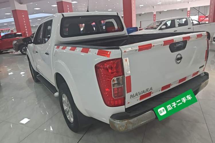 Used Nissan Navara 2017 2.5L Automatic 4x4 Luxury Edition QR25 Rear Left 45 Deg