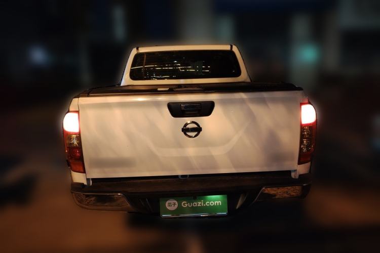 Used Nissan Navara 2017 2.5L Automatic 4x4 Luxury Edition QR25 Rear