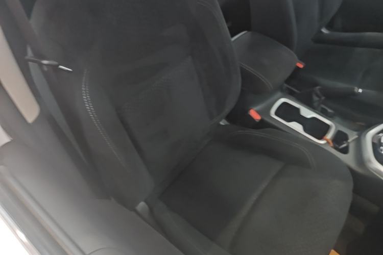Used Nissan Navara 2017 2.5L Automatic 4x4 Luxury Edition QR25 Right Front Seat