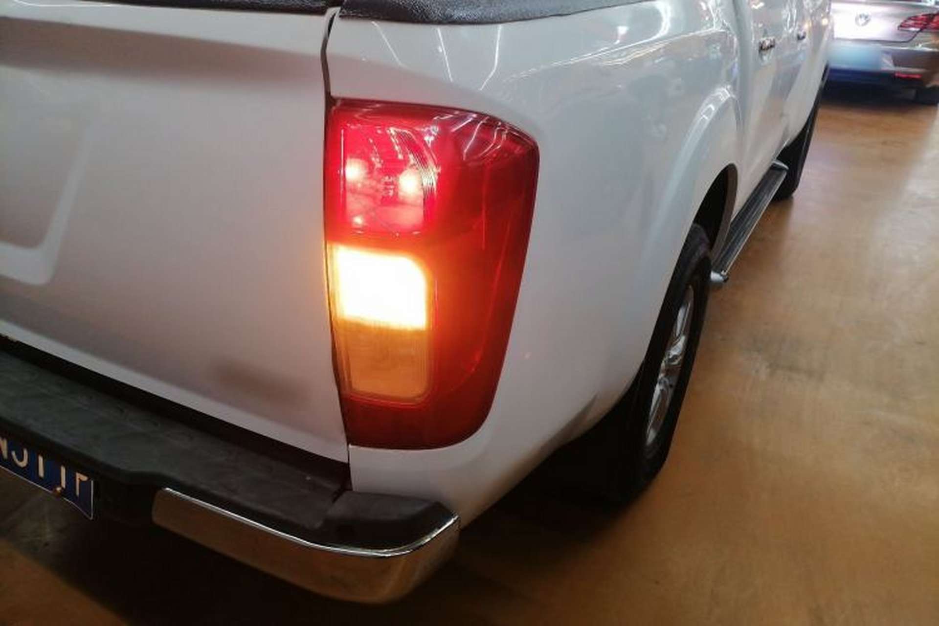 Used Nissan Navara 2017 2.5L Automatic 2WD Luxury Edition QR25 Right Rear Taillight