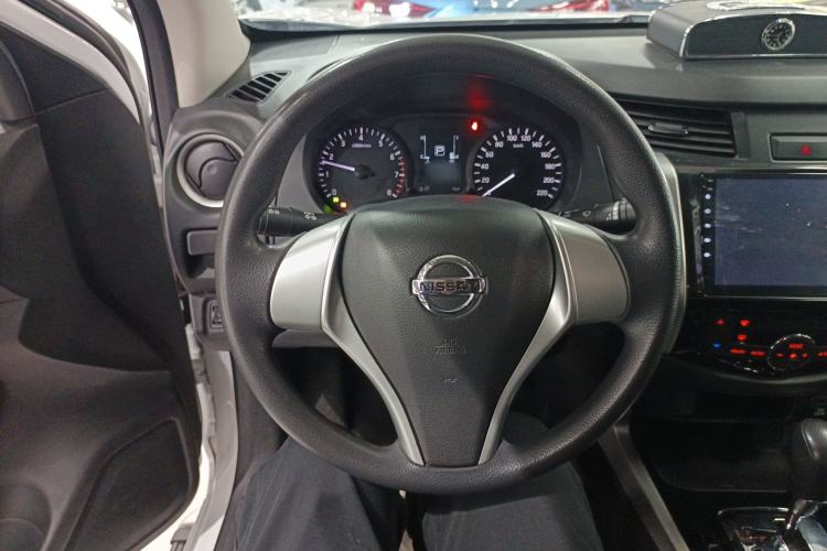 Used Nissan Navara 2017 2.5L Automatic 2WD Luxury Edition QR25 Steering Wheel