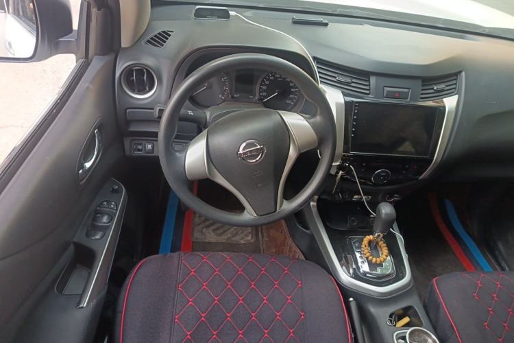 Used Nissan Navara 2017 2.5L Automatic 4x4 Luxury Edition QR25 Steering Wheel