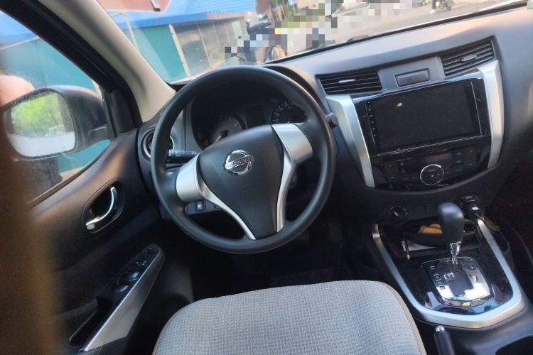 Used Nissan Navara 2017 2.5L Automatic 4x4 Luxury Edition QR25 Steering Wheel