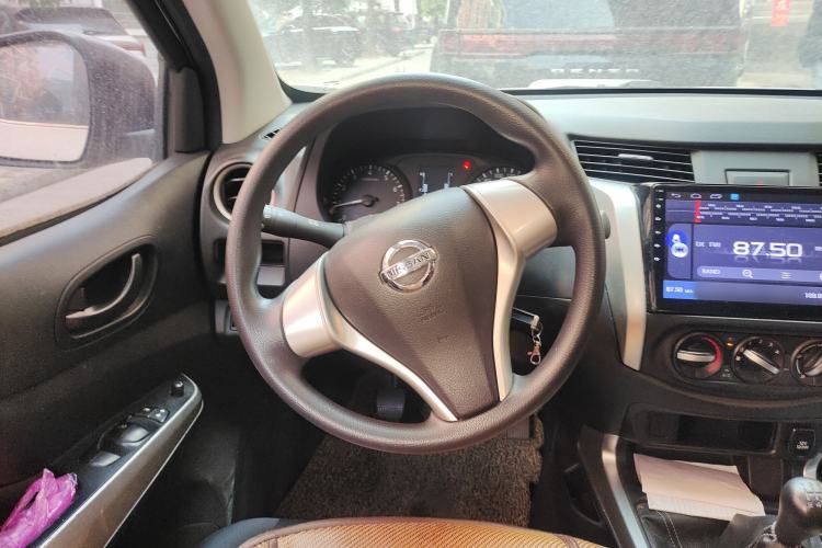 Used Nissan Navara 2017 2.5L Manual Two-Wheel Drive Standard Edition QR25 Steering Wheel