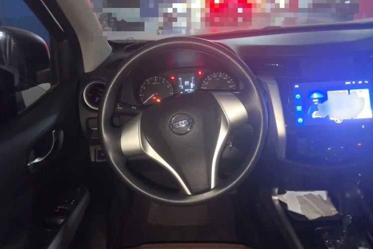 Used Nissan Navara 2017 2.5L Automatic 2WD Luxury Edition QR25 Steering Wheel