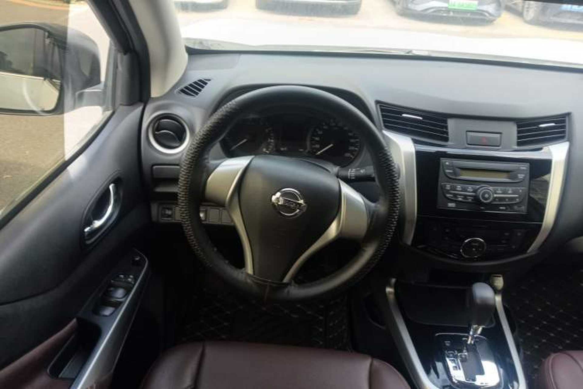Used Nissan Navara 2017 2.5L Automatic 2WD Luxury Edition QR25 Steering Wheel