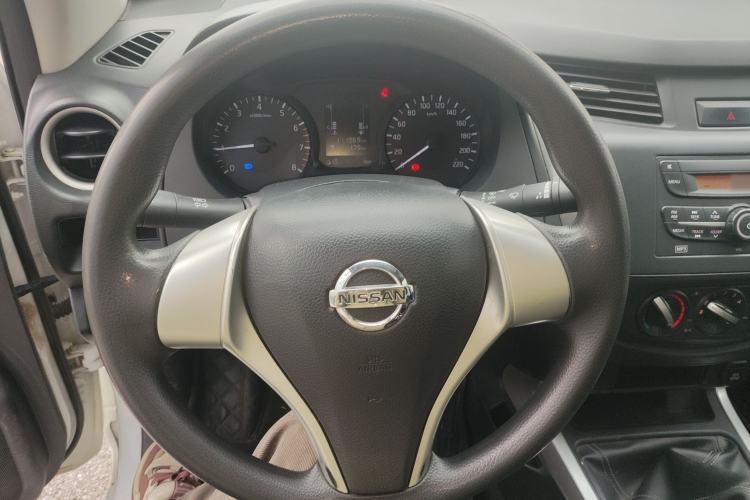 Used Nissan Navara 2017 2.5L Manual Two-Wheel Drive Standard Edition QR25 Steering Wheel