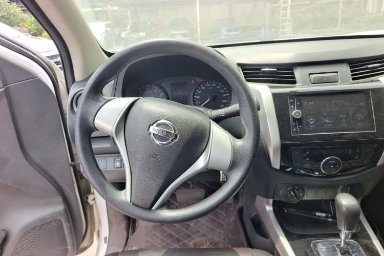 Used Nissan Navara 2017 2.5L Automatic 4x4 Luxury Edition QR25 Steering Wheel
