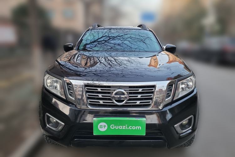 Used Nissan Navara 2019 2.5L Manual 4x4 Premium Version China VI QR25 Front