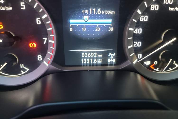 Used Nissan Navara 2019 2.5L Manual 4x4 Premium Version China VI QR25 Odometer Close Up