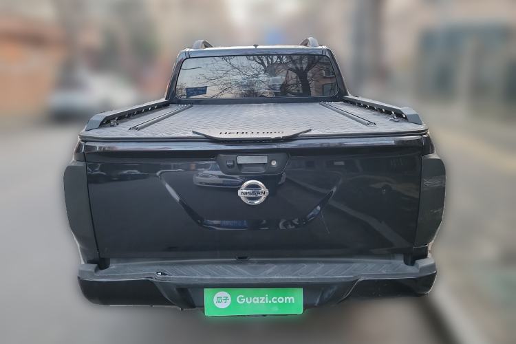Used Nissan Navara 2019 2.5L Manual 4x4 Premium Version China VI QR25 Rear