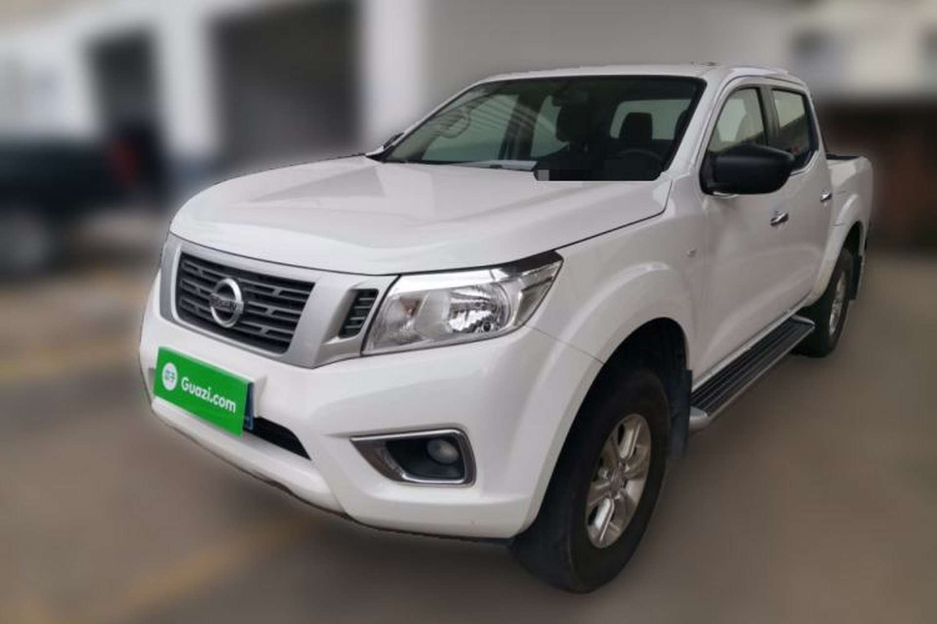 Used Nissan Navara 2019 2.5L Manual 4x4 Comfort Edition China VI QR25 Front Left 45 Deg