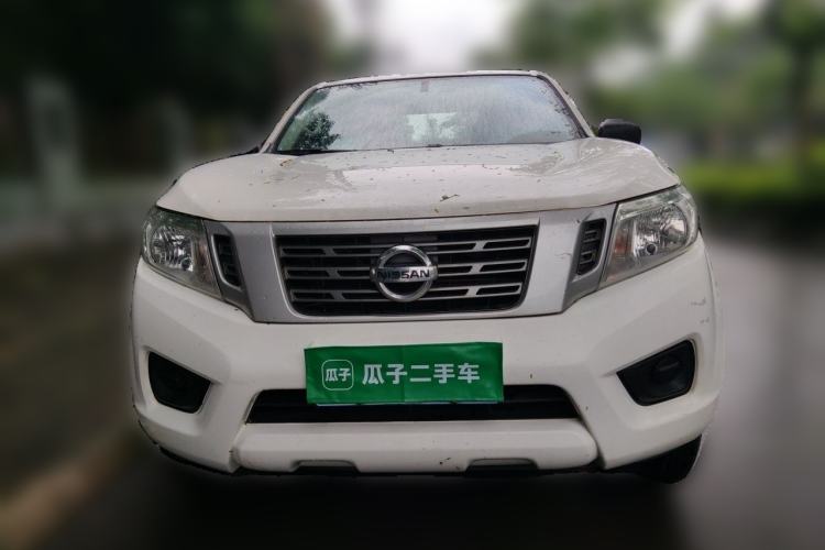 Used Nissan Navara 2019 2.5L Manual Two-Wheel Drive Comfort Version China VI QR25 Front