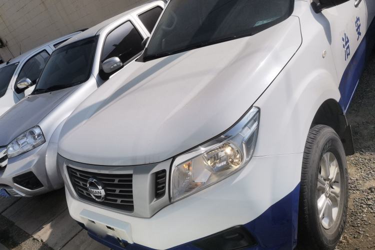 Used Nissan Navara 2019 2.5L Manual Two-Wheel Drive Comfort Version China VI QR25 Front