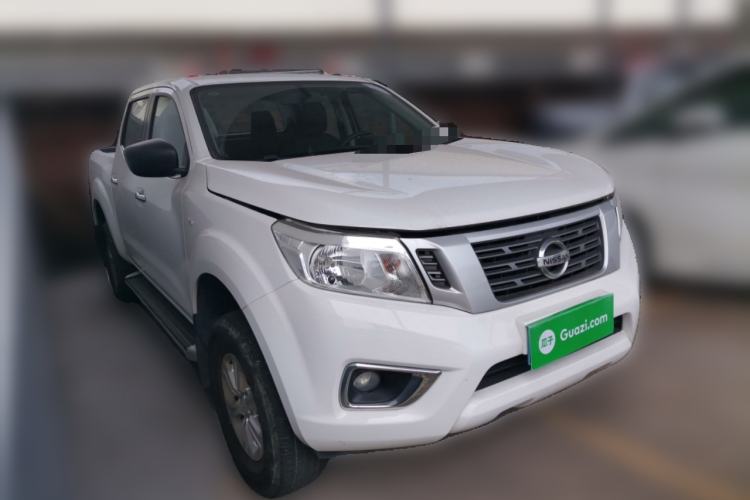 Used Nissan Navara 2019 2.5L Manual 4x4 Comfort Edition China VI QR25 Front Right 45 Deg