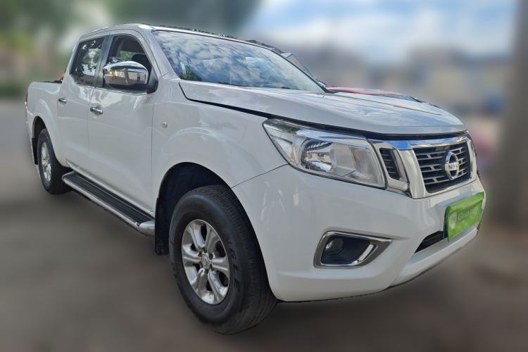 Used Nissan Navara 2019 2.5L Manual 4x4 Premium Version China VI QR25 Front Right 45 Deg
