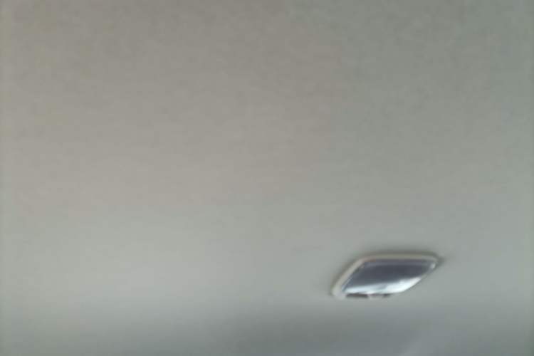 Used Nissan Navara 2019 2.5L Manual 4x4 Comfort Edition China VI QR25 Headliner