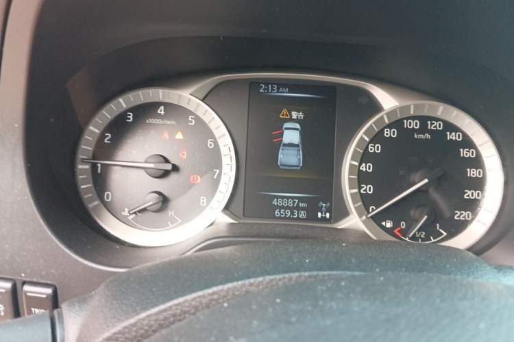 Used Nissan Navara 2019 2.5L Manual 4x4 Comfort Edition China VI QR25 Instrument Cluster