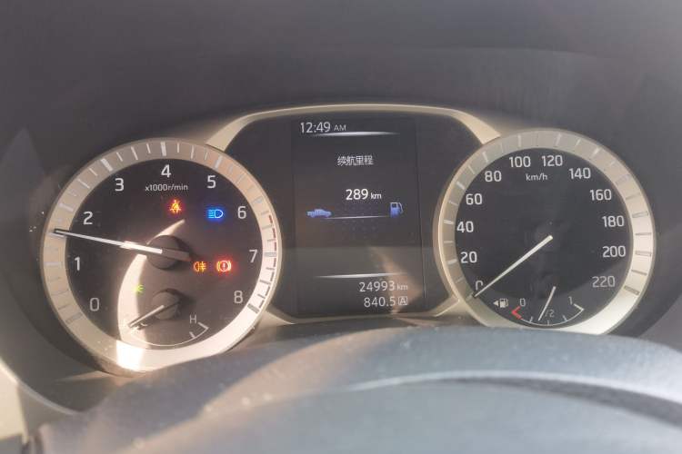 Used Nissan Navara 2019 2.5L Manual Two-Wheel Drive Comfort Version China VI QR25 Instrument Cluster