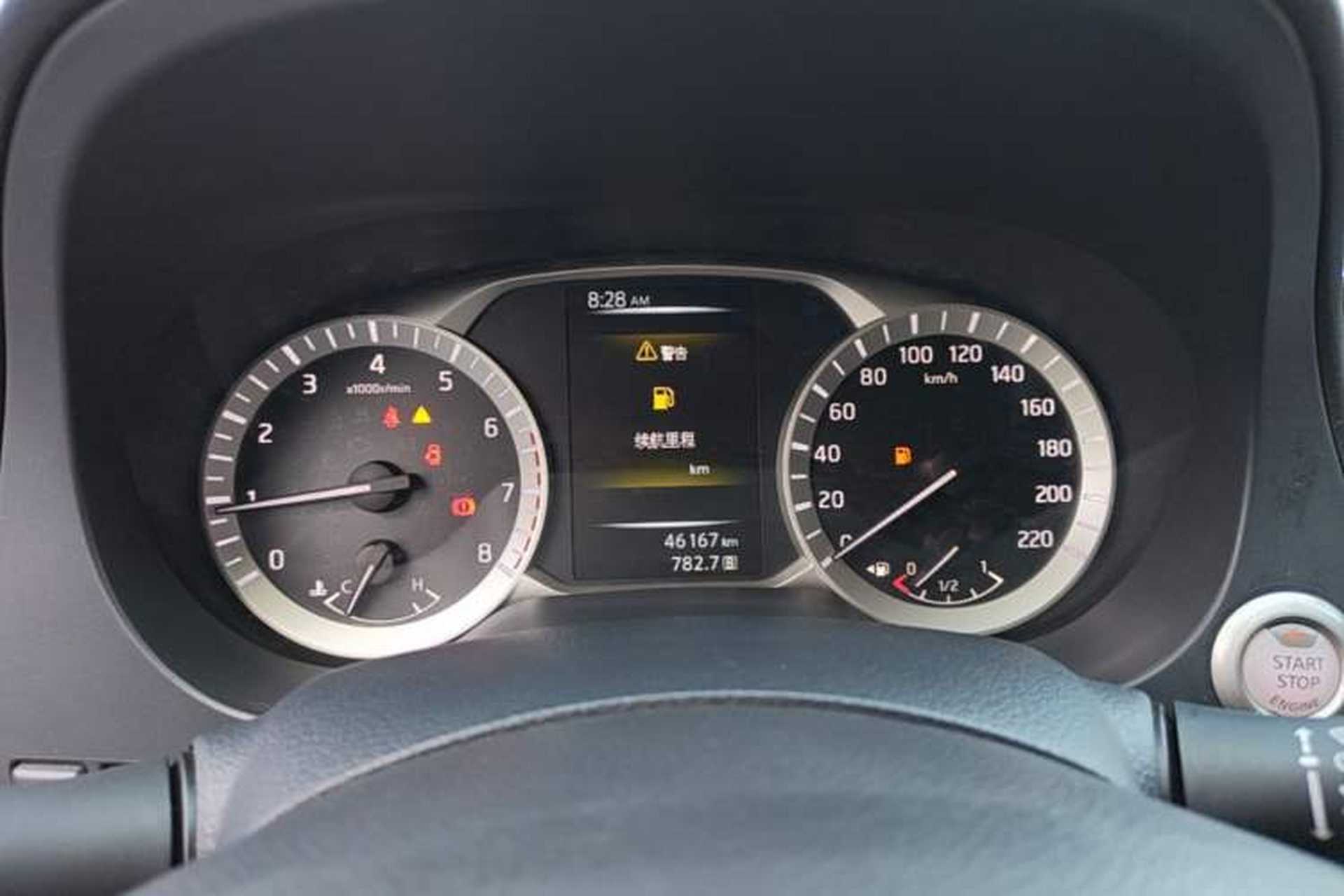 Used Nissan Navara 2019 2.5L Manual Two-Wheel Drive Flagship Version China VI Standard QR25 Instrument Cluster