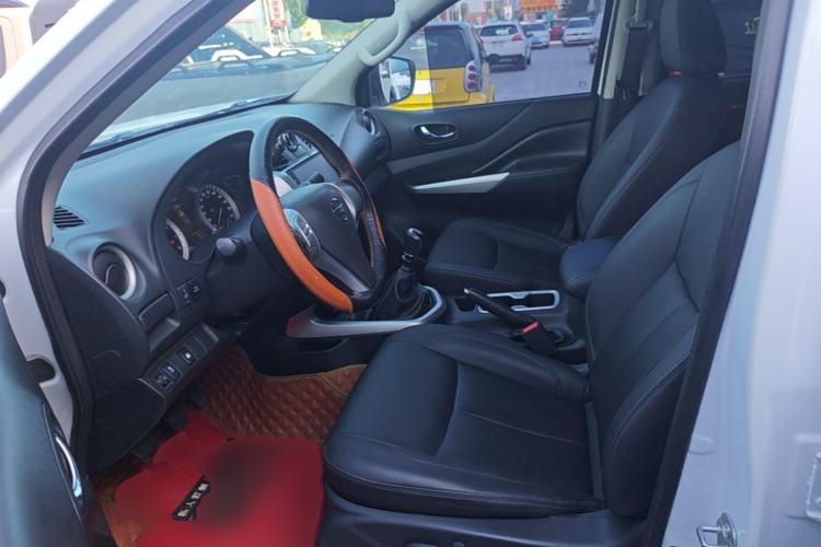 Used Nissan Navara 2019 2.5L Manual Two-Wheel Drive Flagship Version China VI Standard QR25 Left Front Seat
