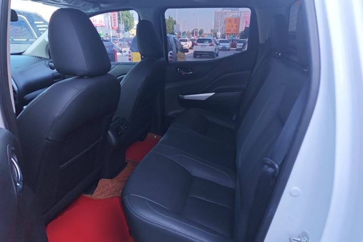 Used Nissan Navara 2019 2.5L Manual Two-Wheel Drive Flagship Version China VI Standard QR25 Left Rear Seat