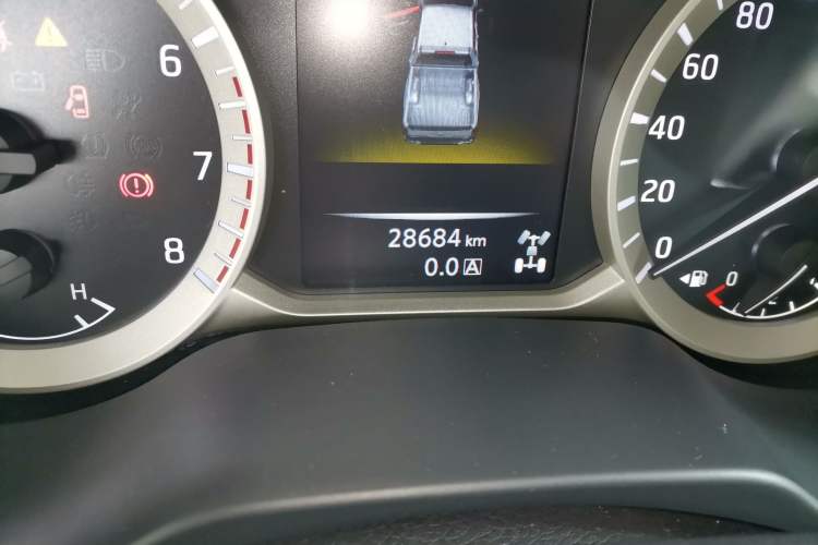 Used Nissan Navara 2019 2.5L Manual 4x4 Comfort Edition China VI QR25 Odometer Close Up