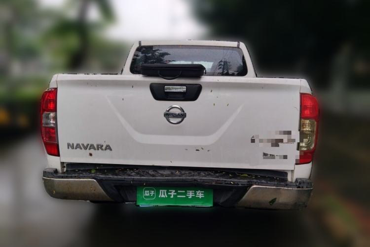 Used Nissan Navara 2019 2.5L Manual Two-Wheel Drive Comfort Version China VI QR25 Rear