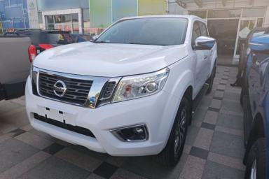 Used Nissan Navara 2019 2.5L Manual Two-Wheel Drive Flagship Version China VI Standard QR25