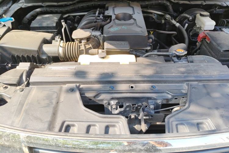 Used Nissan Navara 2021 2.5L Automatic 4x4 Premium Version QR25 Engine Bay