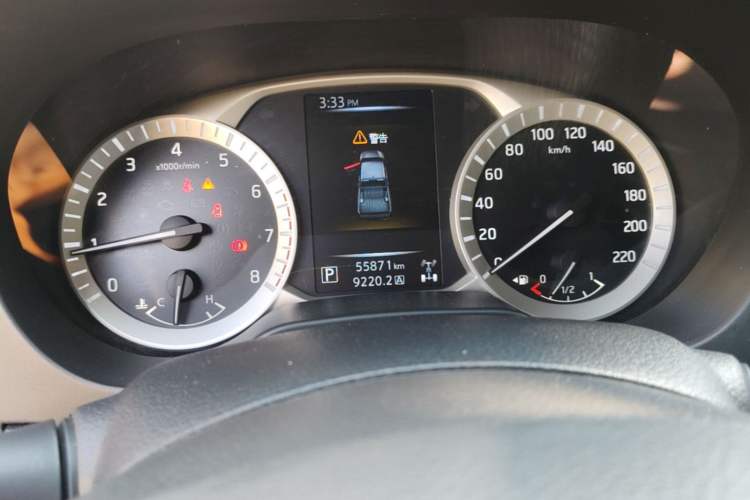 Used Nissan Navara 2021 2.5L Automatic 4x4 Premium Version QR25 Instrument Cluster