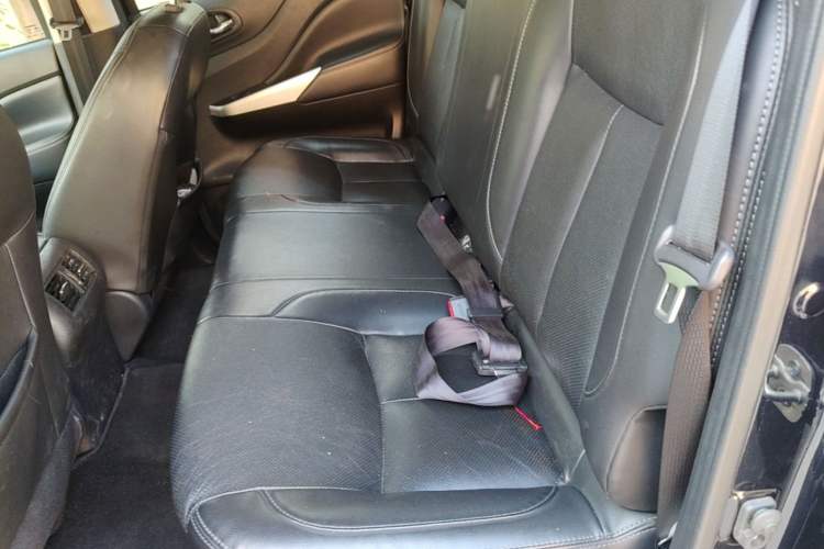 Used Nissan Navara 2021 2.5L Automatic 4x4 Premium Version QR25 Left Rear Seat