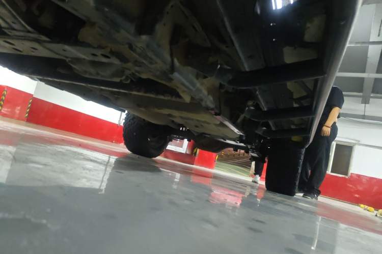 Used Nissan Navara 2021 2.5L Automatic 4x4 Premium Version QR25 Chassis Front Left