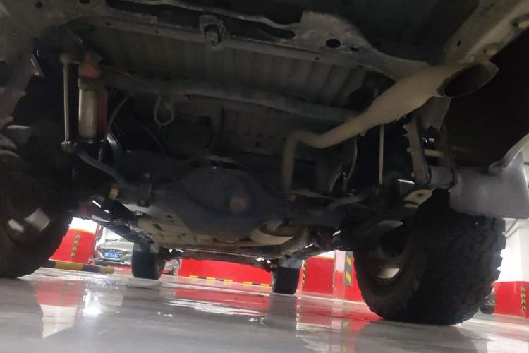 Used Nissan Navara 2021 2.5L Automatic 4x4 Premium Version QR25 Chassis Rear