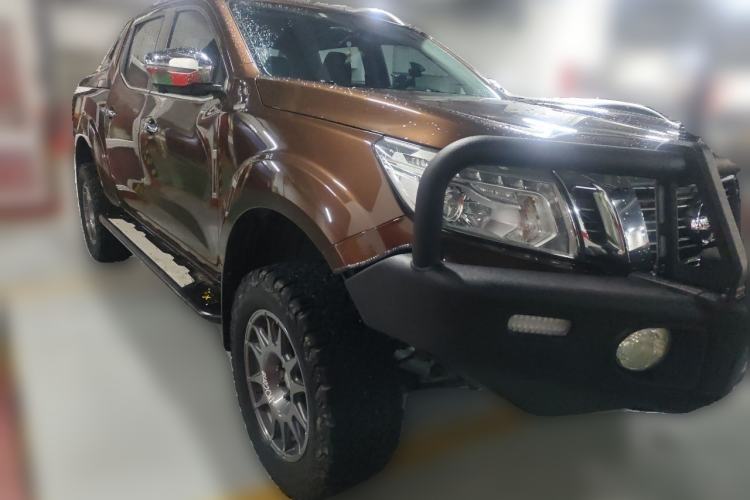 Used Nissan Navara 2021 2.5L Automatic 4x4 Premium Version QR25 Front Right 45 Deg