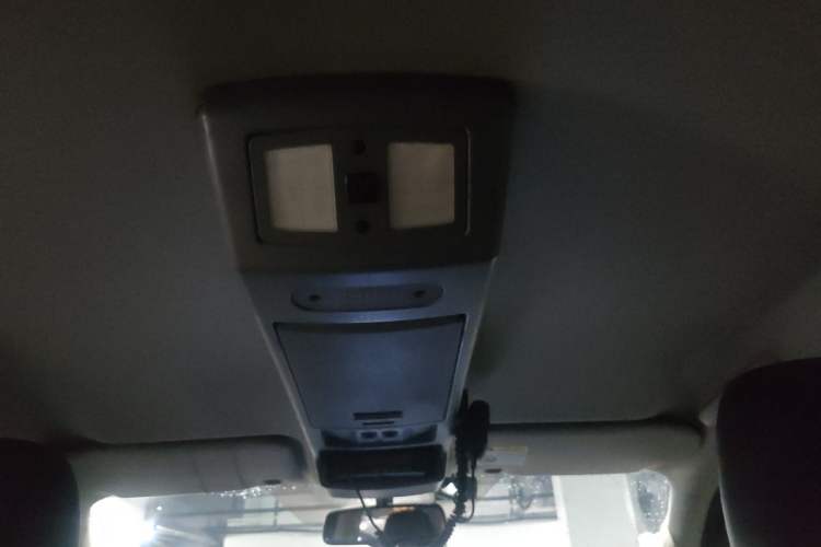Used Nissan Navara 2021 2.5L Automatic 4x4 Premium Version QR25 Headliner